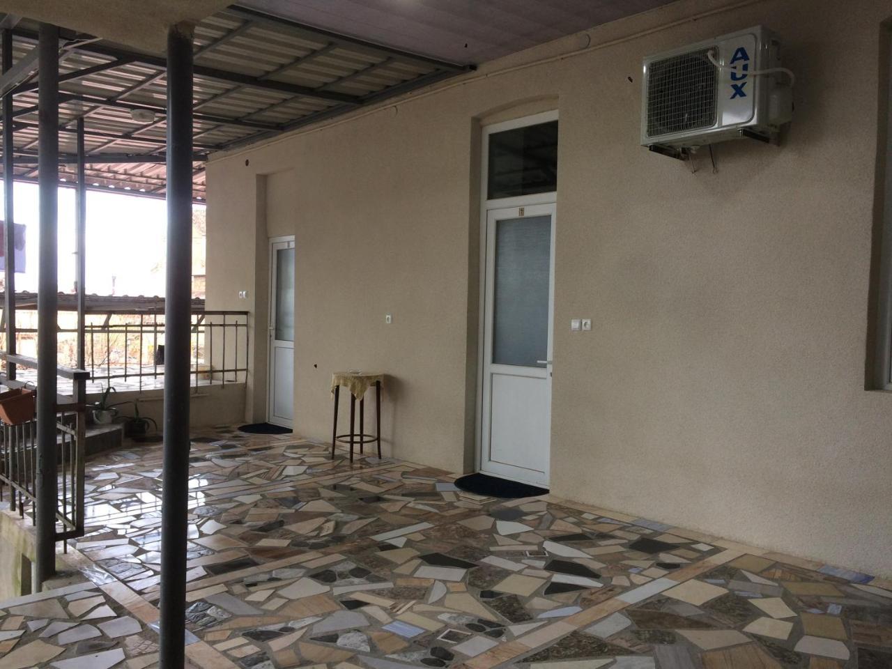 Guest House Loza Sighnaghi Esterno foto