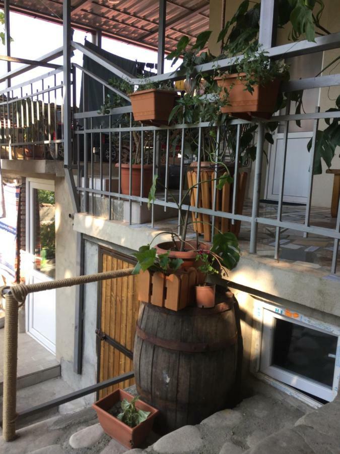 Guest House Loza Sighnaghi Esterno foto